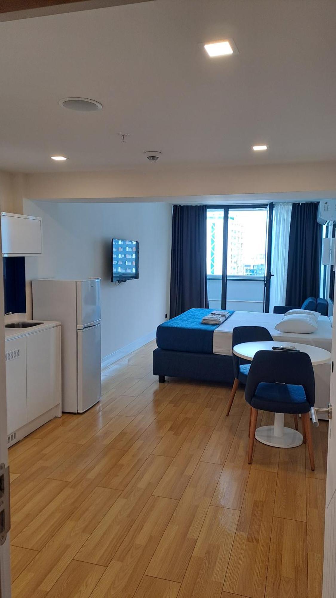 Lux Apart Hotel 555 Batoumi Chambre photo
